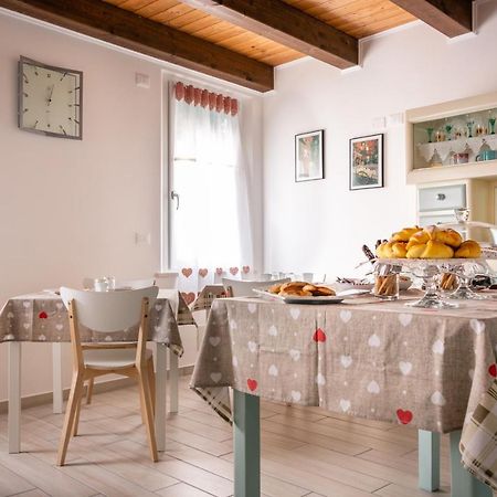 La Casa Di Santino Bed and Breakfast Comacchio Eksteriør billede
