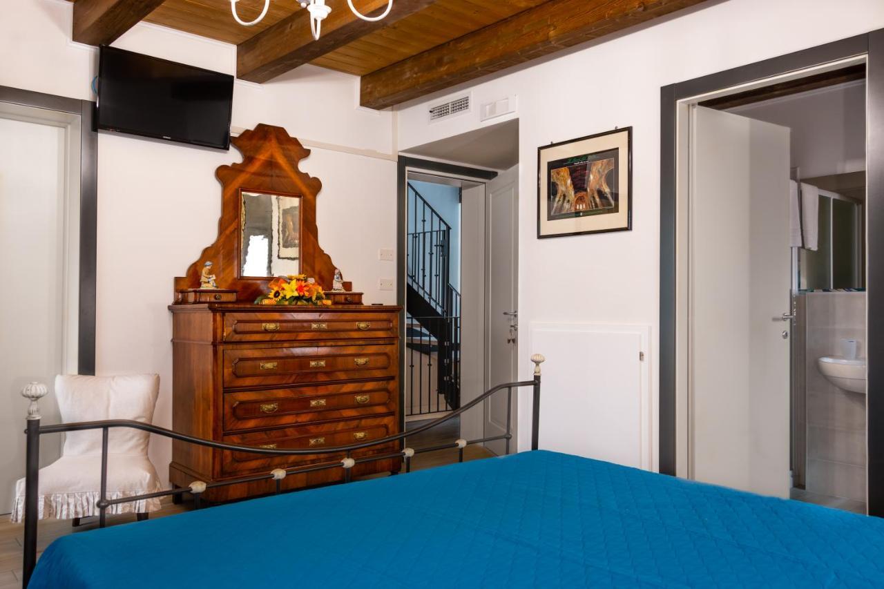 La Casa Di Santino Bed and Breakfast Comacchio Eksteriør billede